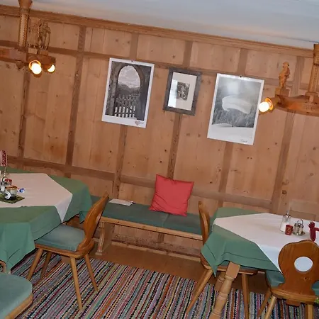 Pensjonat Kirchbrugger 3*